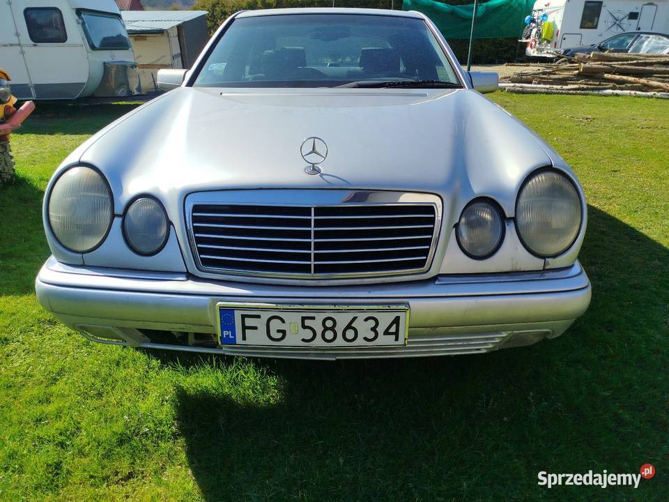 Mercedes E klasa uszkodzony małopolskie