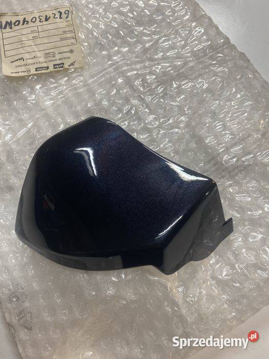 Owiewka Prawa 622130 Piaggio Vespa LX50 N721 Poznań sprzedam