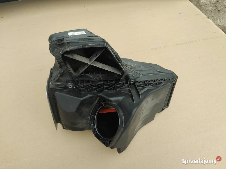 OBUDOWA FILTRA POWIETRZA AUDI Q5