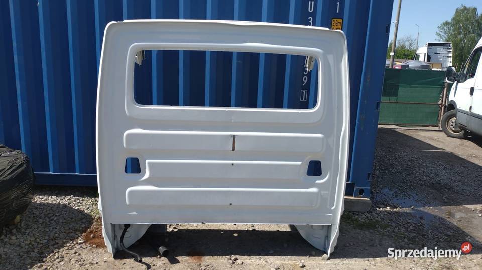 PLECY DACH TYŁ KABINA IVECO DAILY V024051 2014