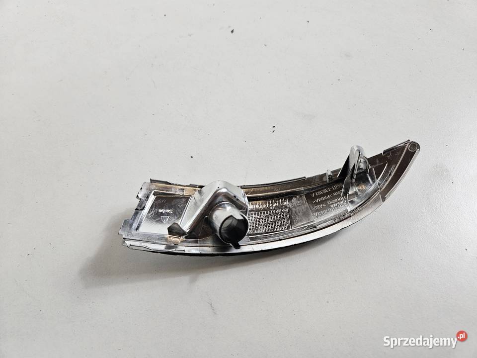 FORD FIESTA MK7 KIERUNKOWSKAZ LUSTERKA PRAWY Międzychód