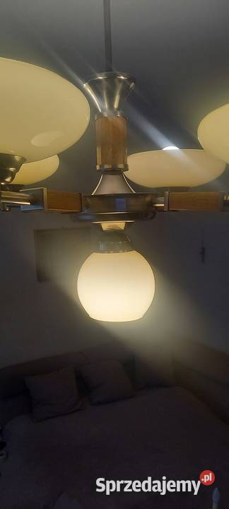 Czteroramienny żyrandol z kloszami w stylu Art Skierniewice sprzedam