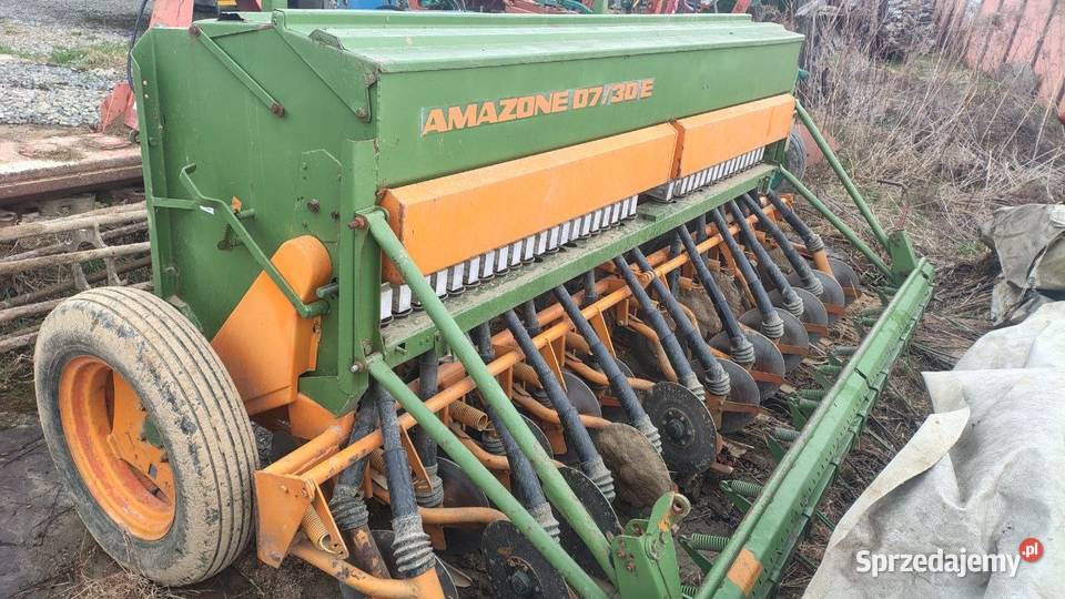 Agregat uprawowosiewny z broną KVERNELAND Iskrzynia sprzedam