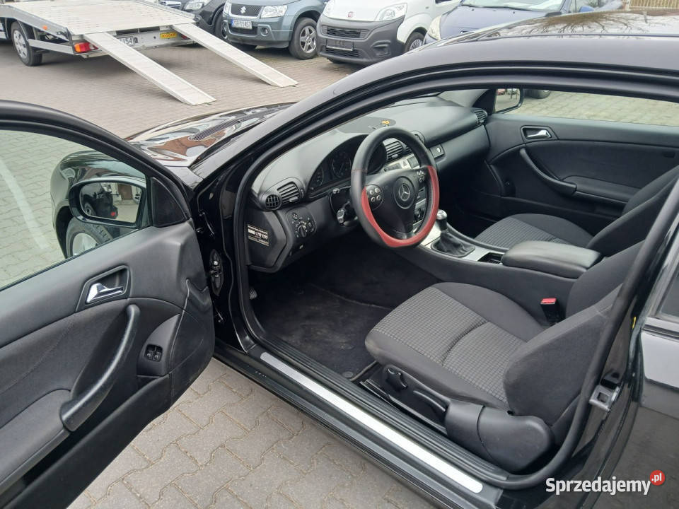 Mercedes C 200 18i compresor LIFT panorama manualna Mercedes-Benz