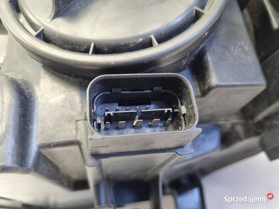 LAMPA PRAWA BMW X6 E71 PRZEDNIA prawy przód Chełm