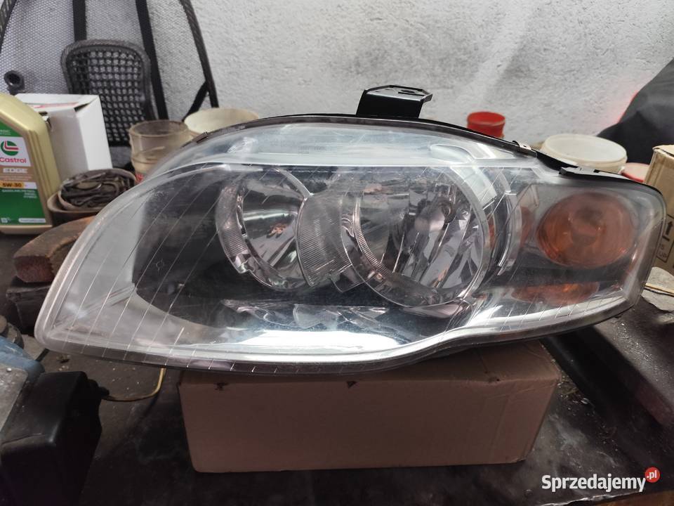 Lampy przednie a4 b7 łódzkie Zgierz sprzedam