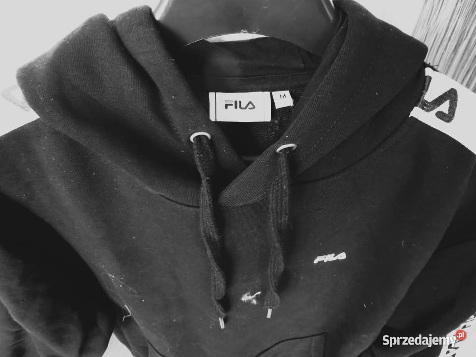 Bluza Fila czarna z kapturem wielkopolskie