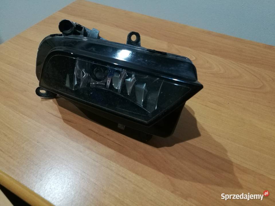 Halogen A4 B8 Prawy 8k0941700 wielkopolskie Turek