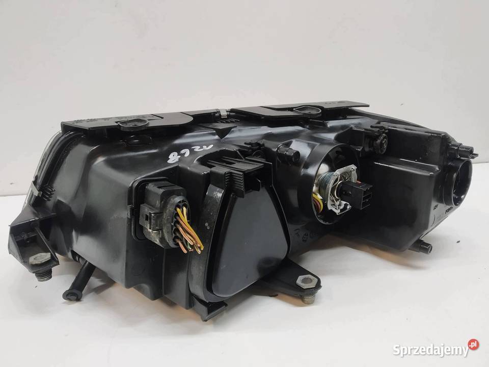 LAMPA PRZÓD PRAWA LIFT FL VW Volkswagen Passat V świętokrzyskie
