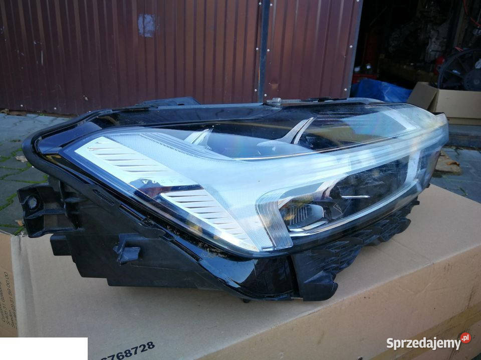 Volvo Xc60 2019 reflektor przód prawa strona OE Części samochodowe Kozubszczyzna sprzedam