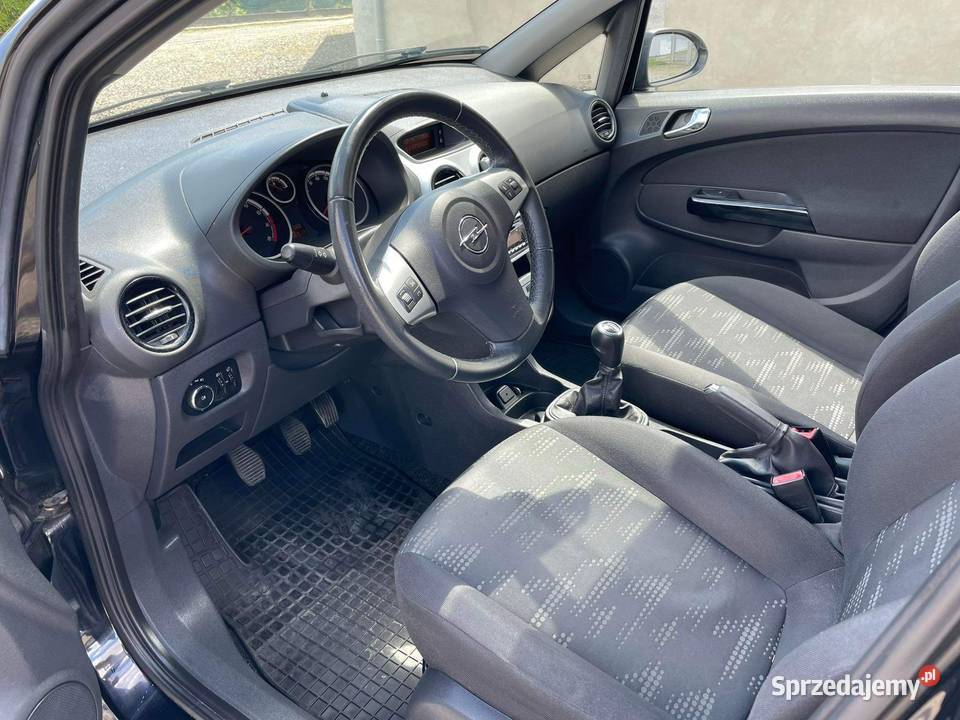 Opel Corsa 2011 12 Benzyna 156 Okazja SPRZEDAM Paczków sprzedam