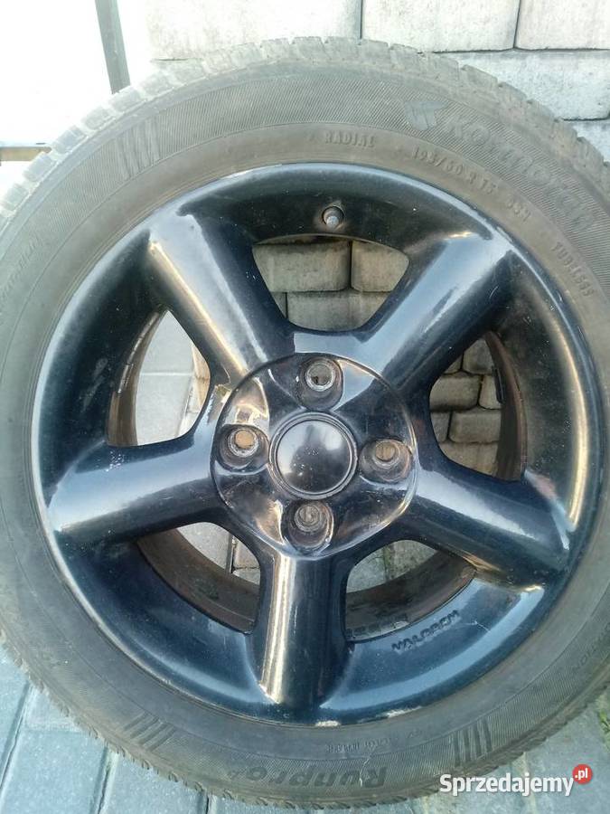 Felgi aluminiowe z oponami Średnica 15" Niedrzwica Duża