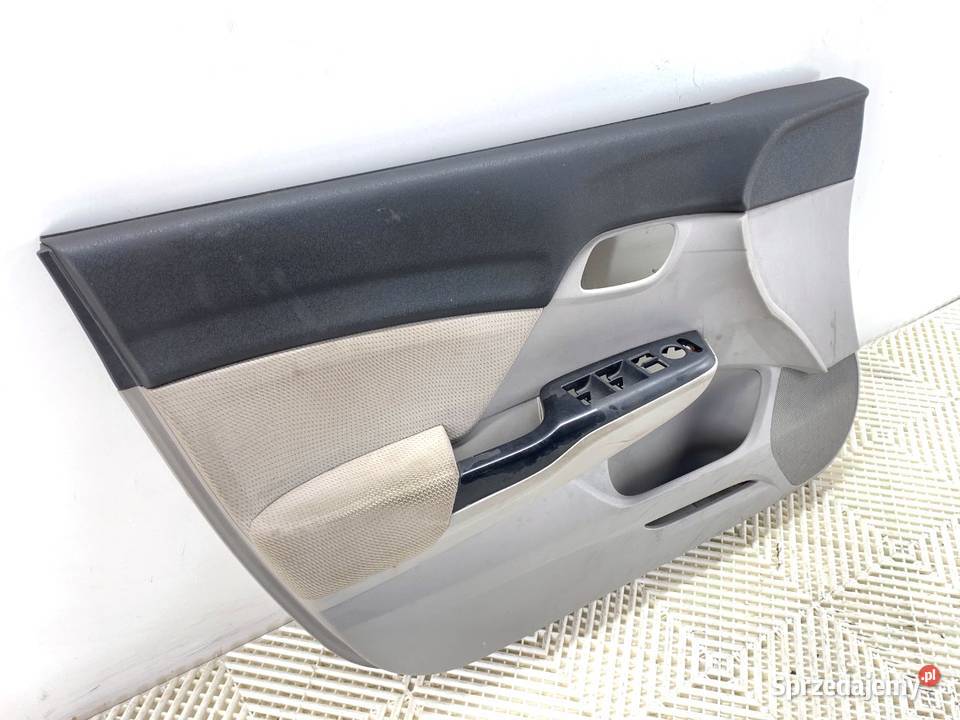 BOCZEK DRZWI LEWY PRZÓD HONDA CIVIC IX Boczne (drzwi)
