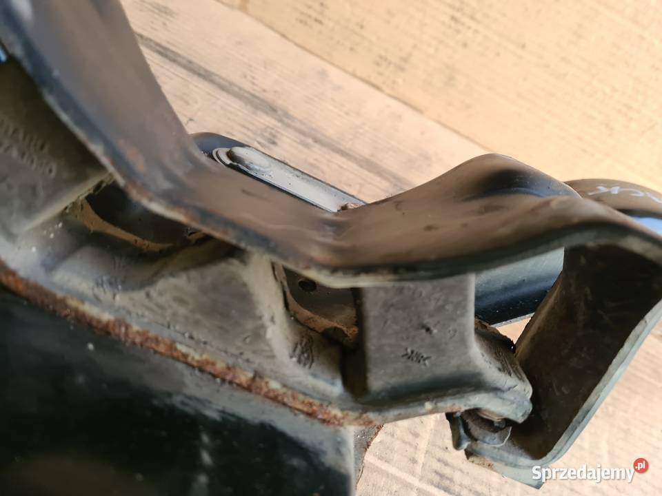 Subaru Outback IV BR łapa poduszka pod skrzynię Legnica