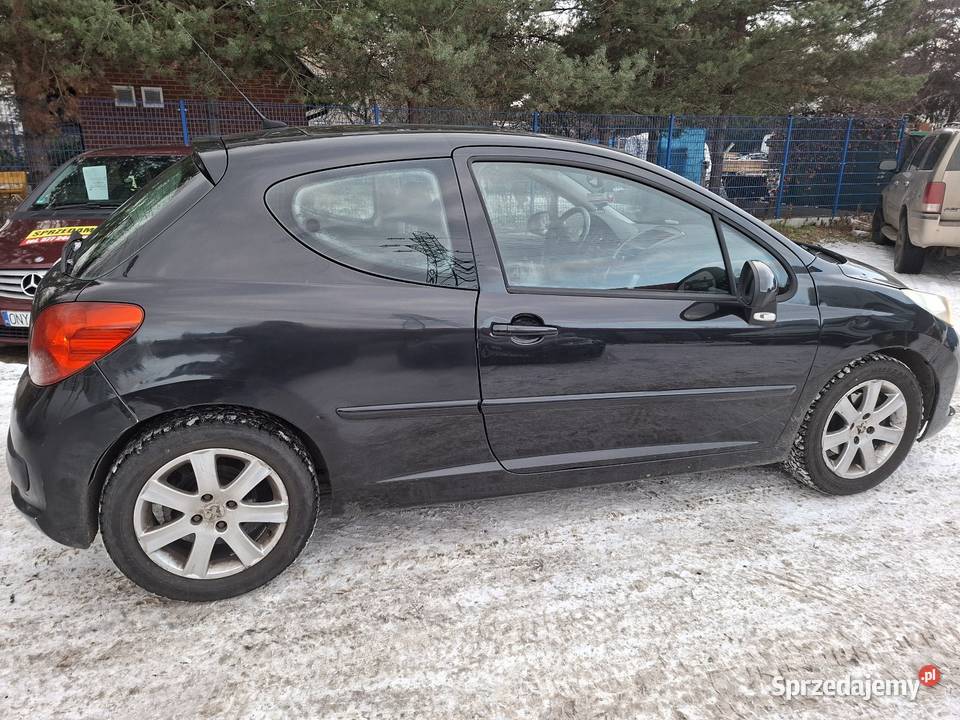 PEUGEOT 207 16hdi Panorama tempomat klima skóra Wrocław
