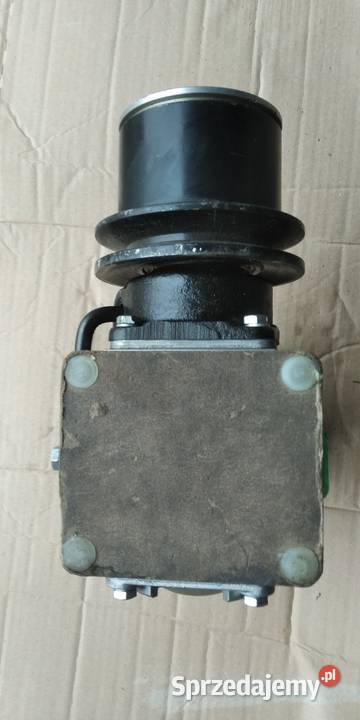 MF 235 MF255 Ursus 28123512 sprężarka Bychawa