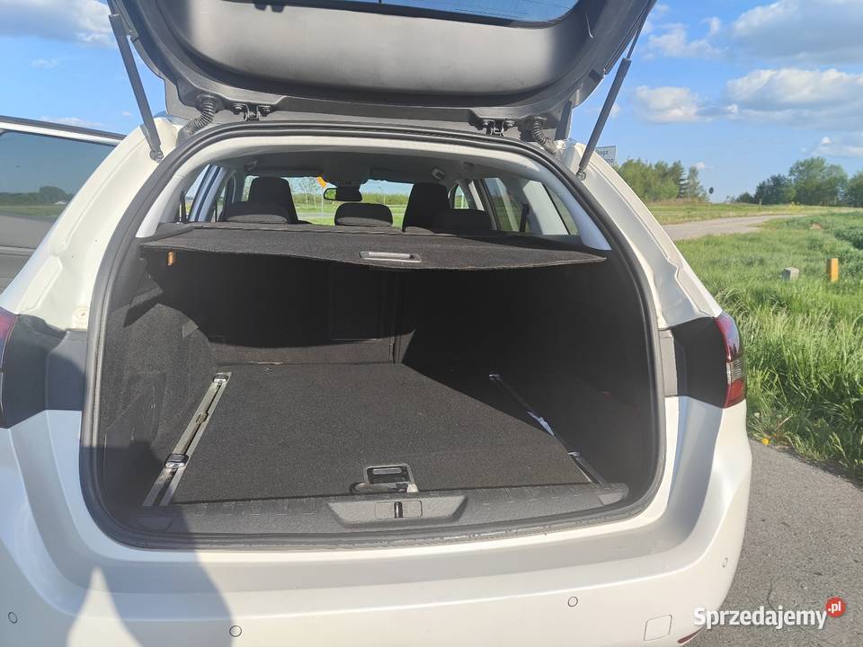 Peugeot 308 gniazdo USB Tryńcza