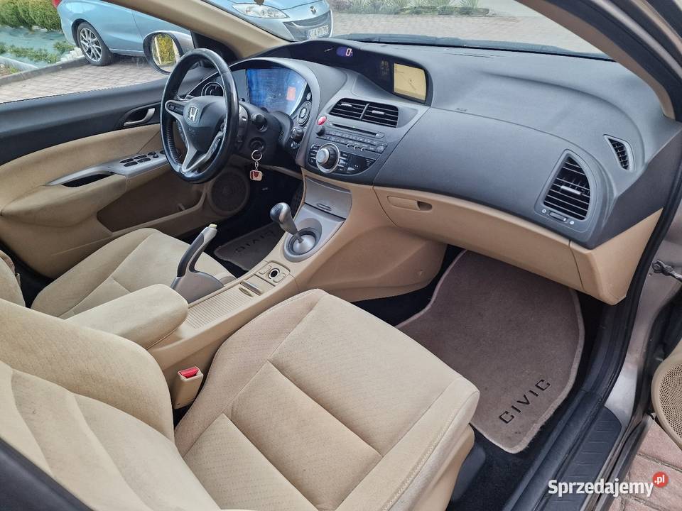 Honda Civic VIII Sport Executive 18 LPG Panorama aluminiowe felgi małopolskie