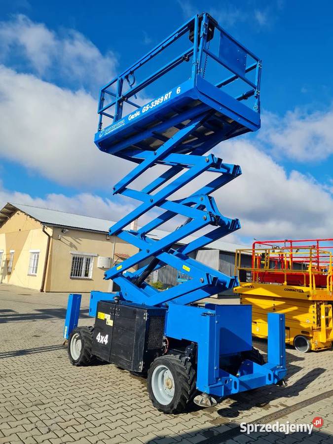 Podnośnik nożycowy spalinowy Genie GS3369RT 2014 Rok produkcji 2014