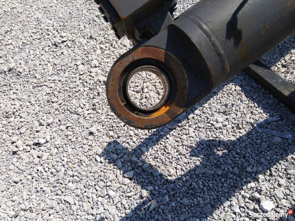 Siłownik Volvo EC 180 210 220 230 240 290 300 Części do maszyn budowlanych Kielce sprzedam