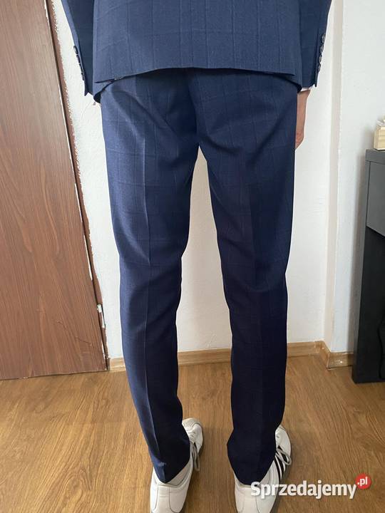 Garnitur marynarkaspodnie Ostrówiec