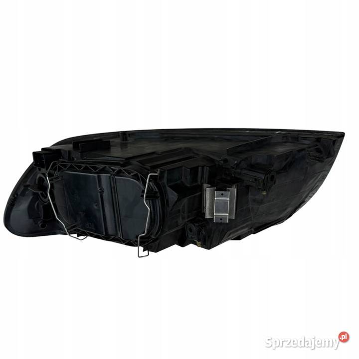 Lampa reflektor przód przednia prawa VOLVO C30