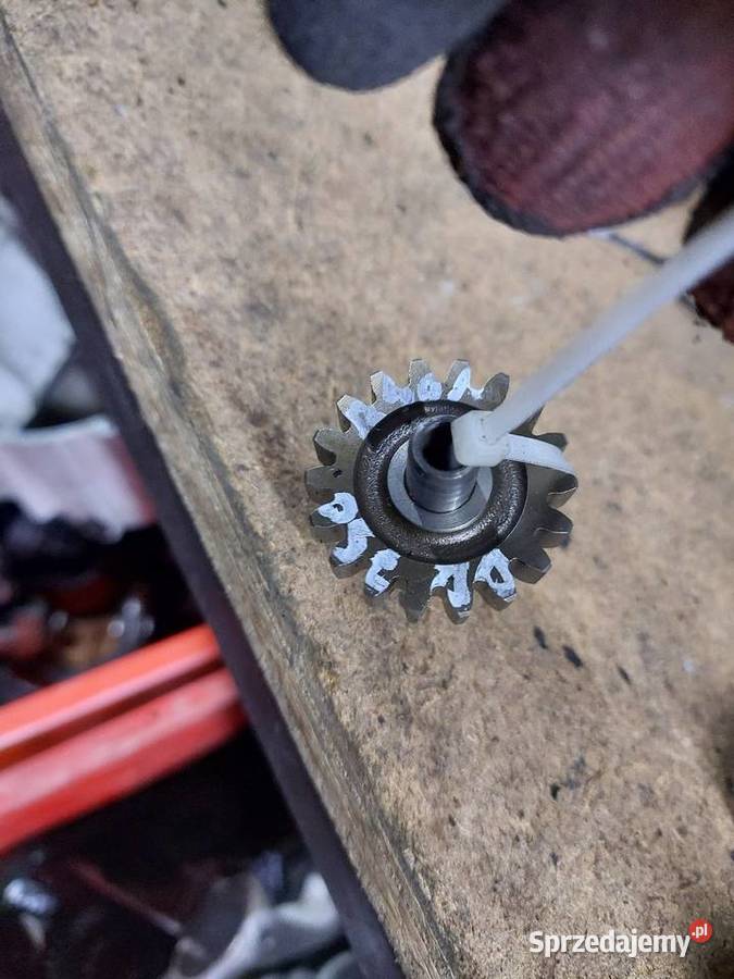 Suzuki DR 750 zębatka pośrednia tryb podwójna Jelenia Góra