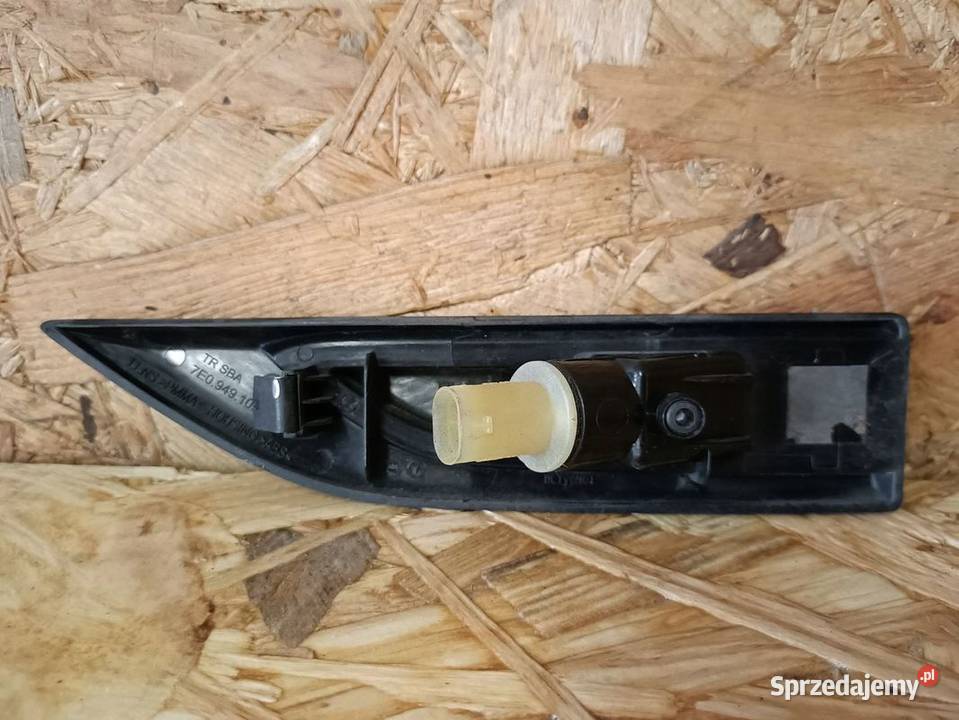 VW T6 Kierunkowskaz na Błotnik Prawy 7E0949102D
