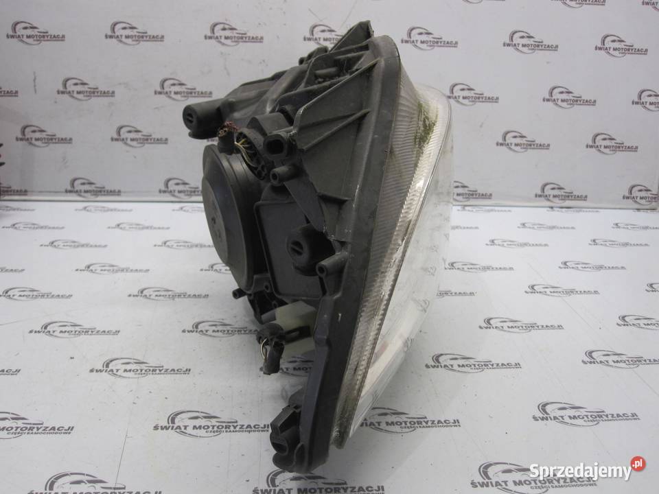 SKODA FABIA II 10r lampa lewa przód ANGLIK