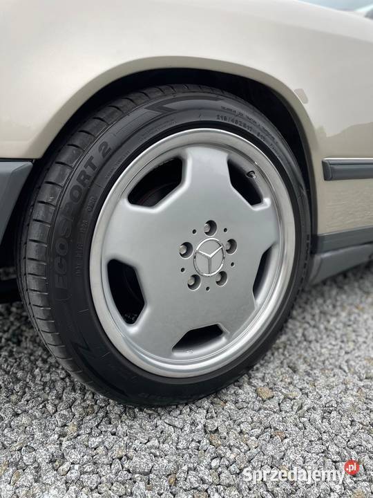 Mercedes W124 300E super stan wąska listwa W124 176000km Namysłów