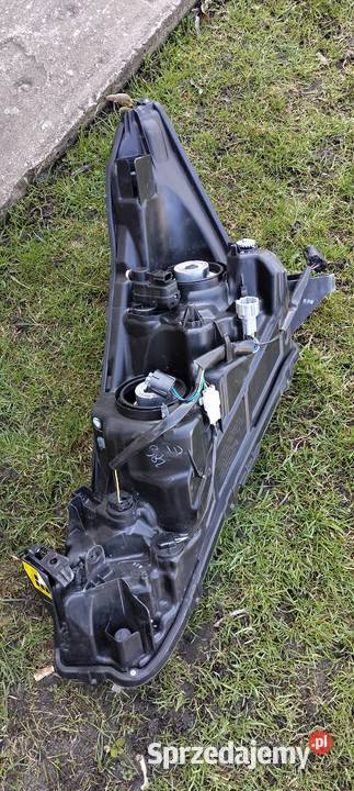 Nissan Micra K14 Lampa LED Uszkodzona osobowe mazowieckie Poświętne