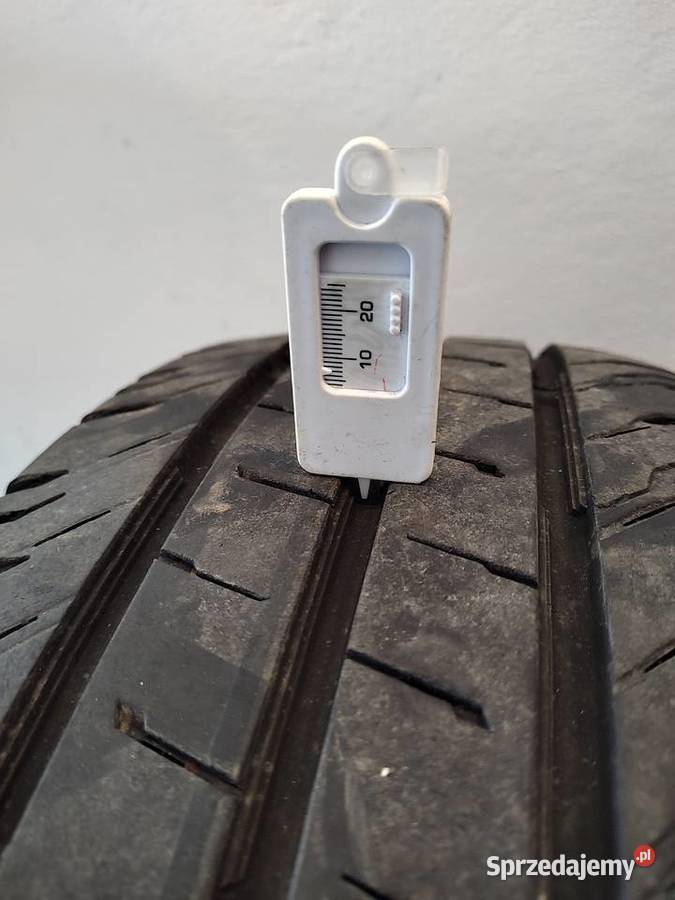 Letnie opony Continental 21560 R17C 104H Przeworsk