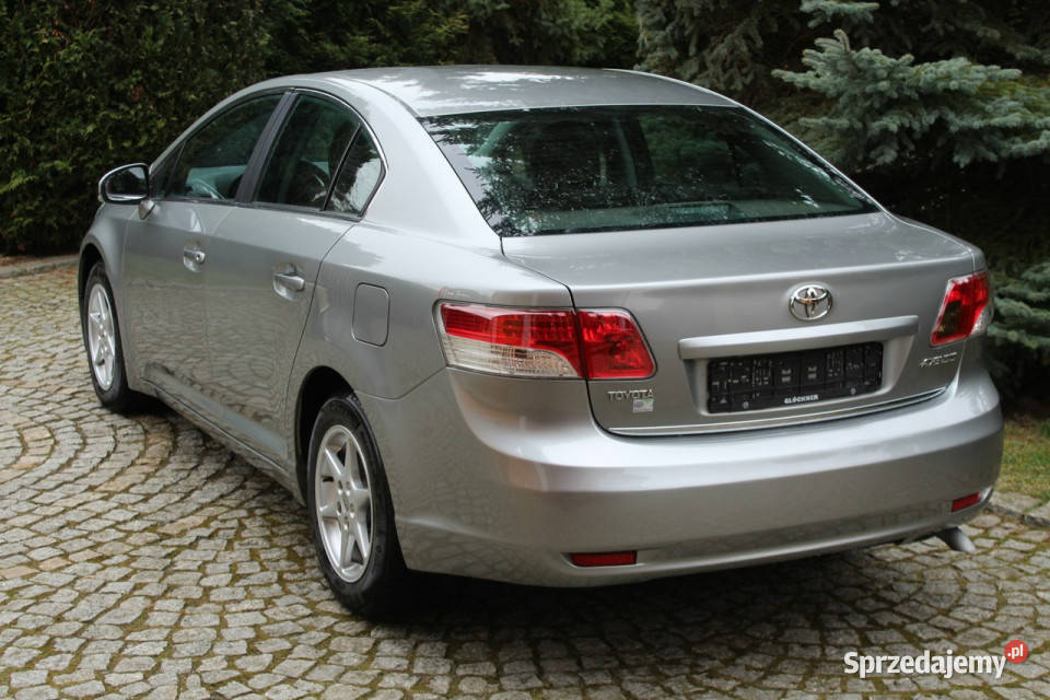 Toyota Avensis 147 Benzyna Przebieg 96 Sedan III kamera cofania Avensis dolnośląskie Lubań