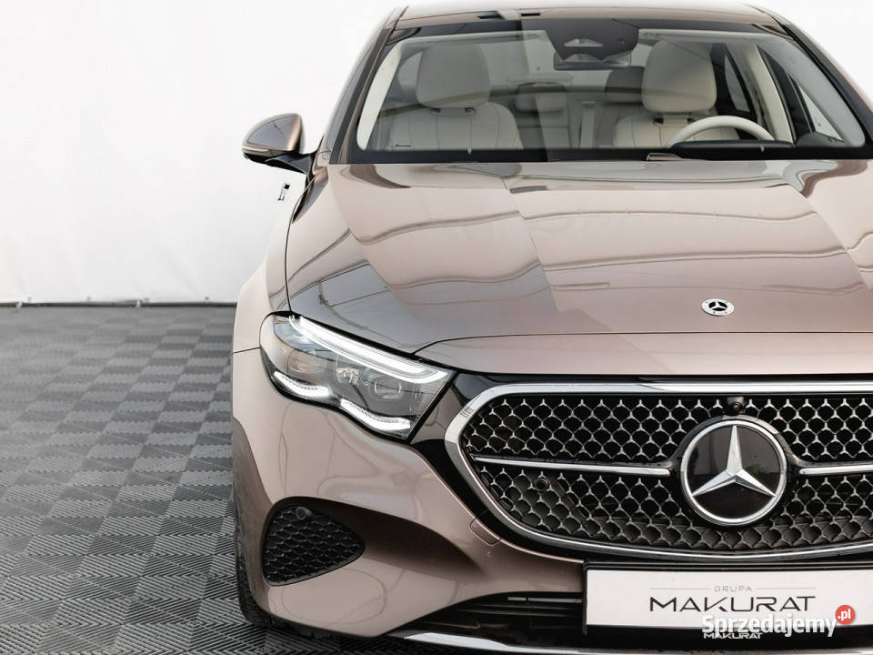 Mercedes E 220 E220d 4MATIC Avantgarde Szklany 197KM