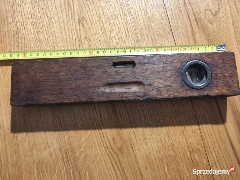 Poziomica drewniana z czasów PRLu Łódź