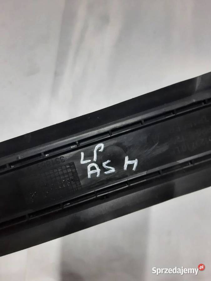 Opel Astra H lewa uszczelka osłona słupka Ksawerów