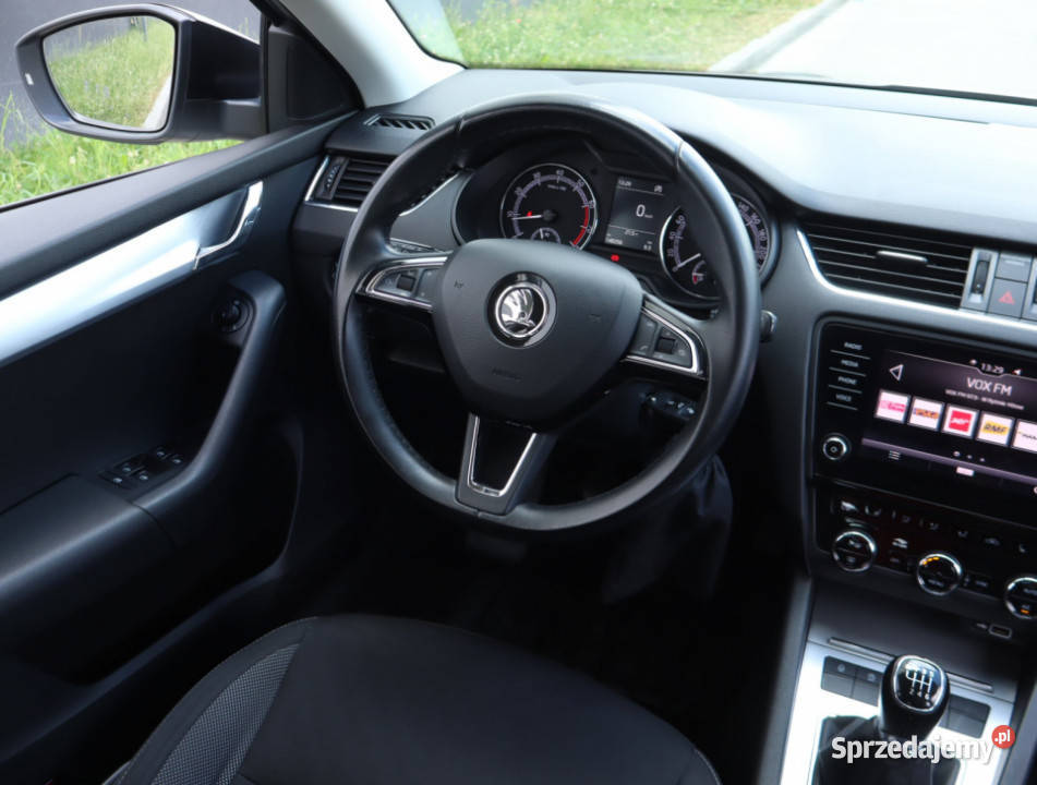 Skoda Octavia 14 TSI 140252km Łódź