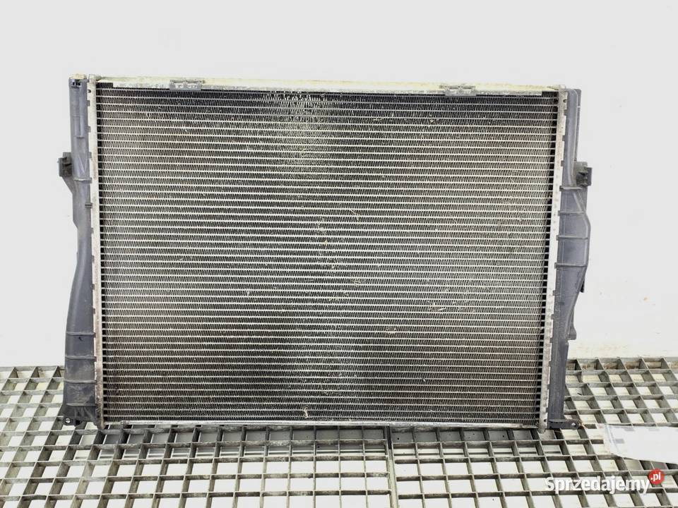 CHŁODNICA WODY BMW E91 20 143 0412 RADIATOR Chłodnie wody podkarpackie