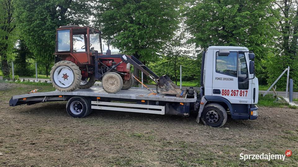 Laweta PRZECZYCA Pomoc Drogowa transport maszyn Pomoc drogowa i holowanie podkarpackie usługa