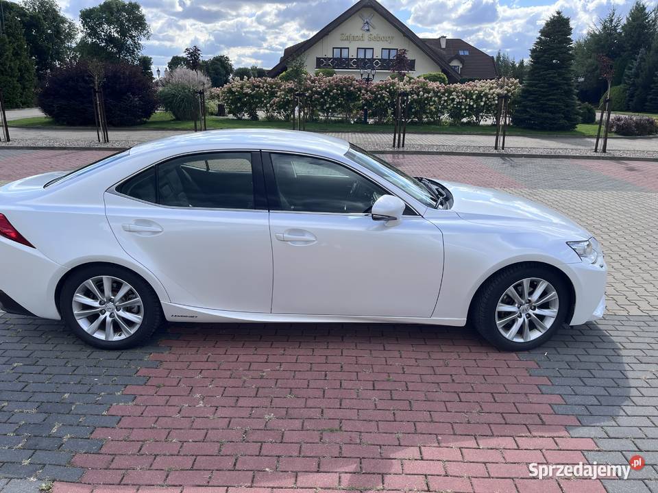 Lexus IS300h Rok produkcji 2015 mazowieckie