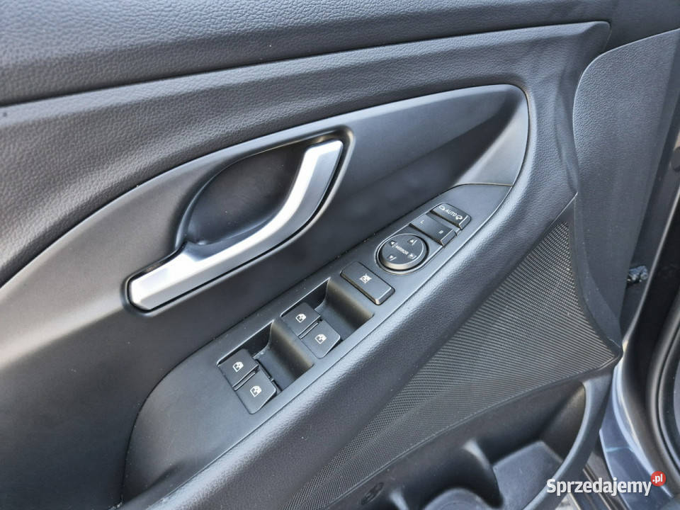 Hyundai i30 15 TGDI 6MT 48V 160 Wersja Smart Łódź