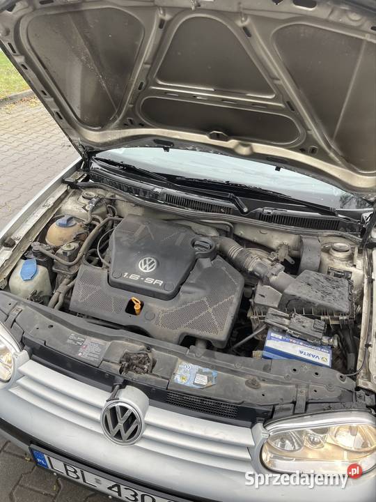 Volkswagen Golf 4 16 benzyna Niski Przebieg