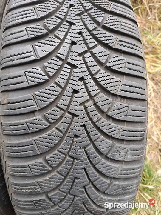 Opony zimowe Goodyear 20555 R16 bieżnik ok 7 mm Motoryzacja Ostrołęka