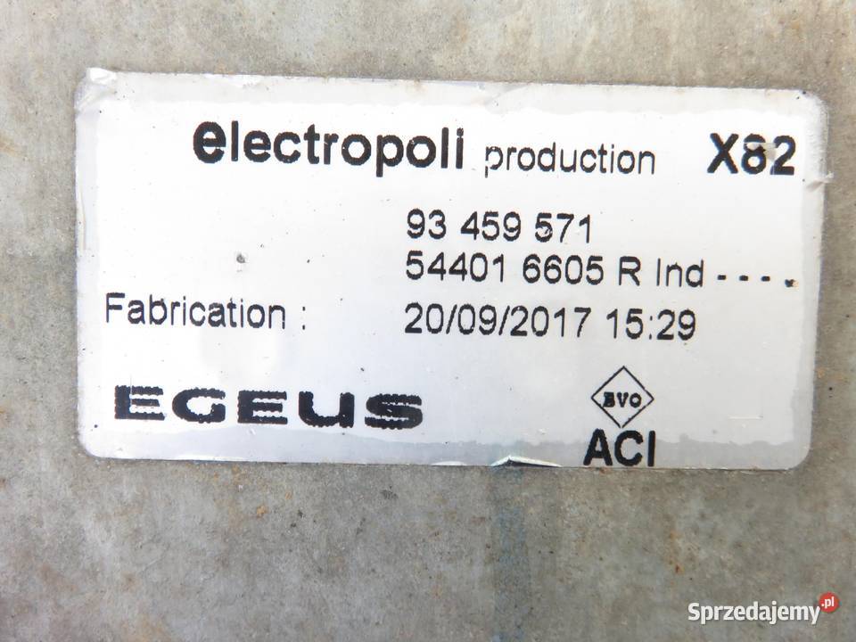 SANKI PRZÓD RENAULT TRAFIC III 16 dCi 95