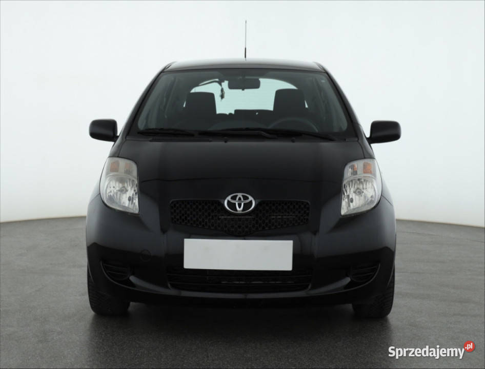 Toyota Yaris 13 VVTi czarny Piaseczno