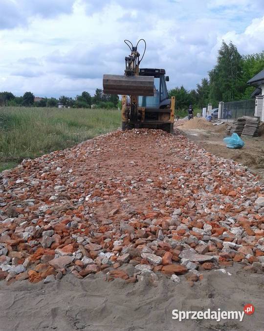Utwardzenie wjazdu gruzem betonowoceglanym droga łódzkie Piotrków Trybunalski