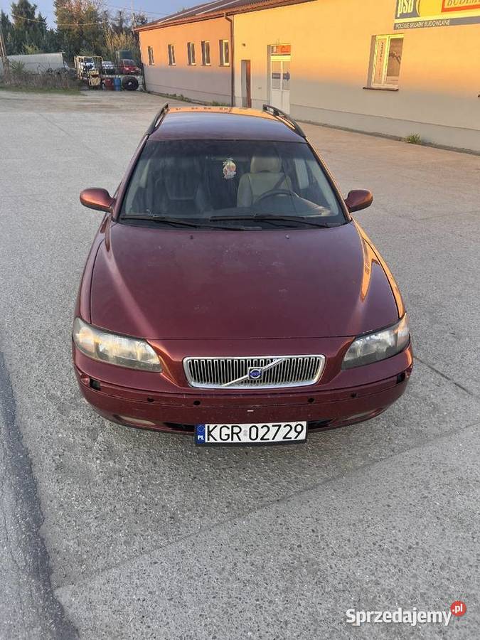Sprzedam Volvo V70 II remoncie Motoryzacja Łużna