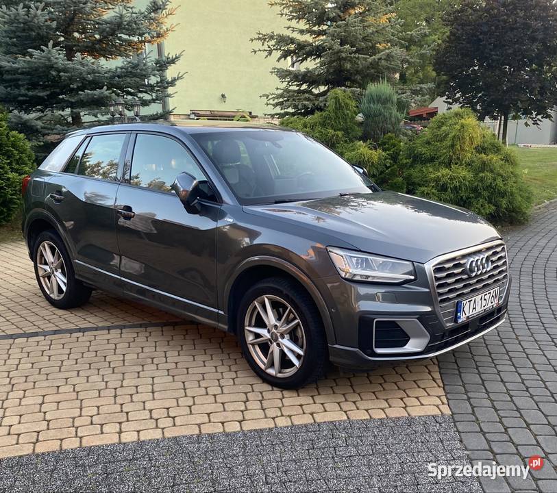 Audi Q2 sline 2018 stronic LED szary