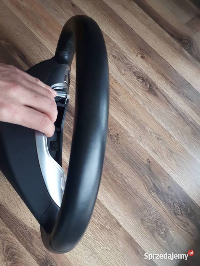 Kierownica Mercedes C 2013 w204 lift Wyposażenie wnętrza