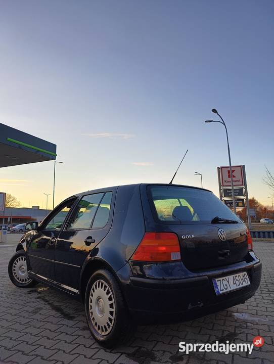 VW Golf IV 16105Benzyna Białogard